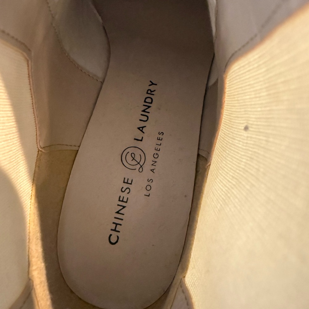 Chinese Laundry White Leather Bootie - Picture 5 of 6